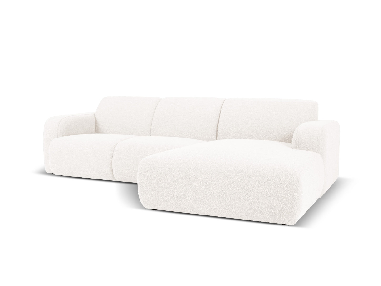 Entdecken Sie das elegante Molino Boucle Ecksofa rechts 4 Sitzer von Micadoni – stilvoll, komfortabel und perfekt für gesellige Abende.
