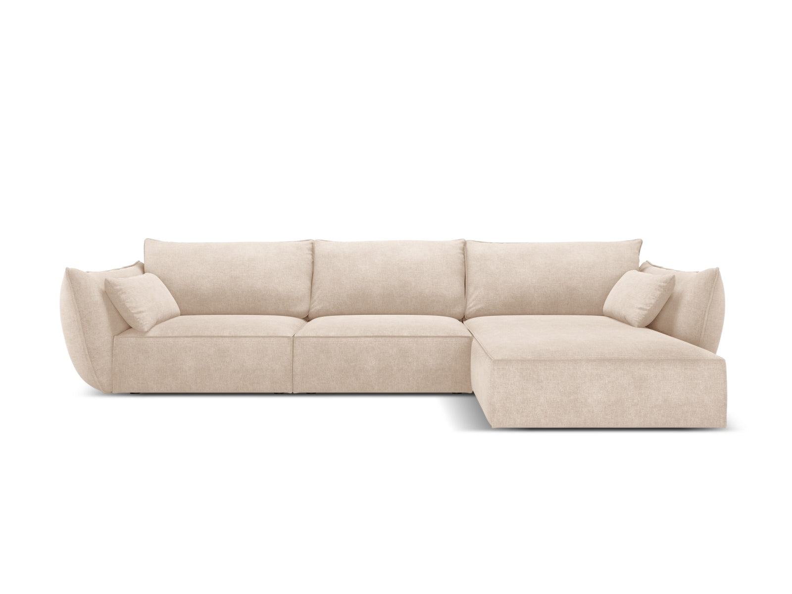Kaelle Ecksofa rechts 4 Sitzer in Beige-Over The Horizon präsentiert im Onlineshop von KAQTU Design AG. L-Sofa rechts ist von Micadoni