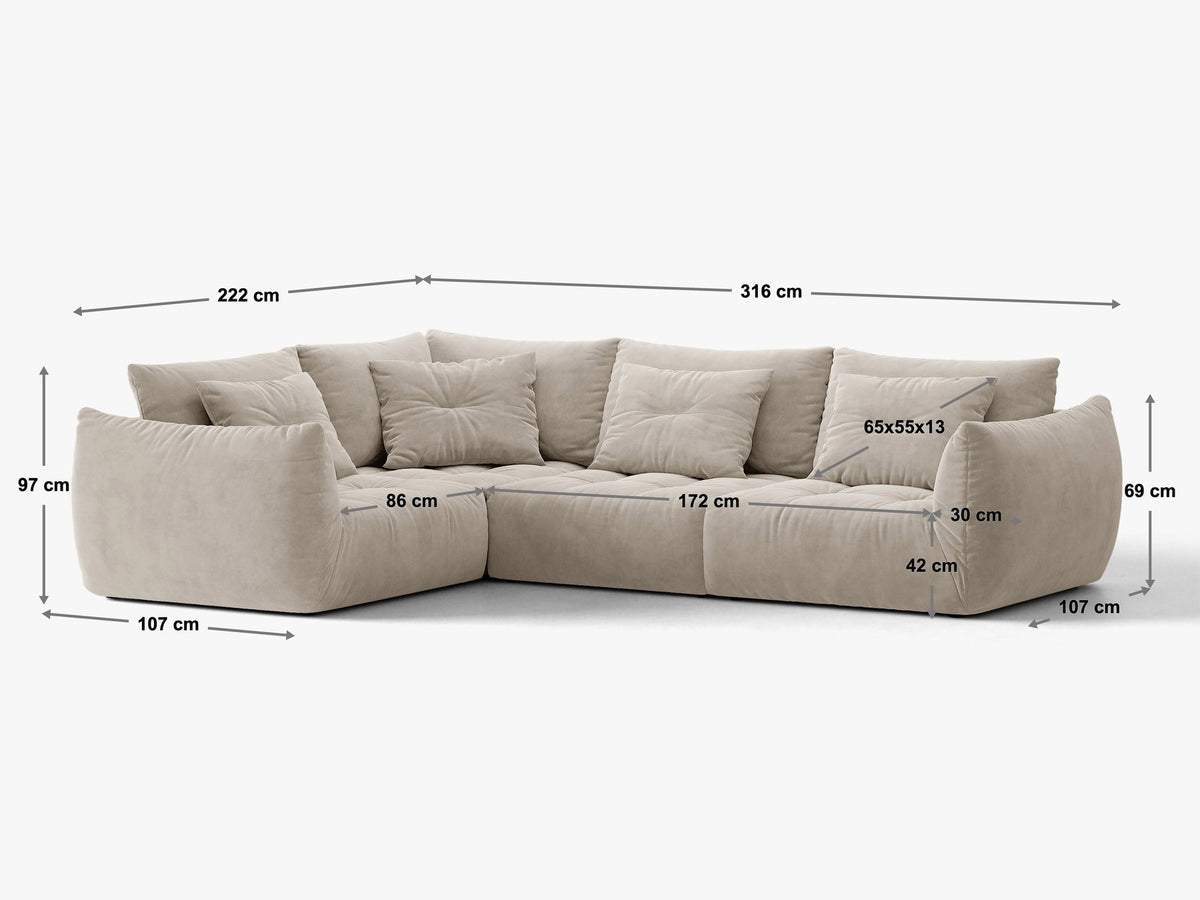 Ecksofa rechts Bloom von Micadoni in leichtem Beige, Veloursstoff Casino Pearl, schwarze Kunststoffbeine, moderne Polstermöbel-Form.