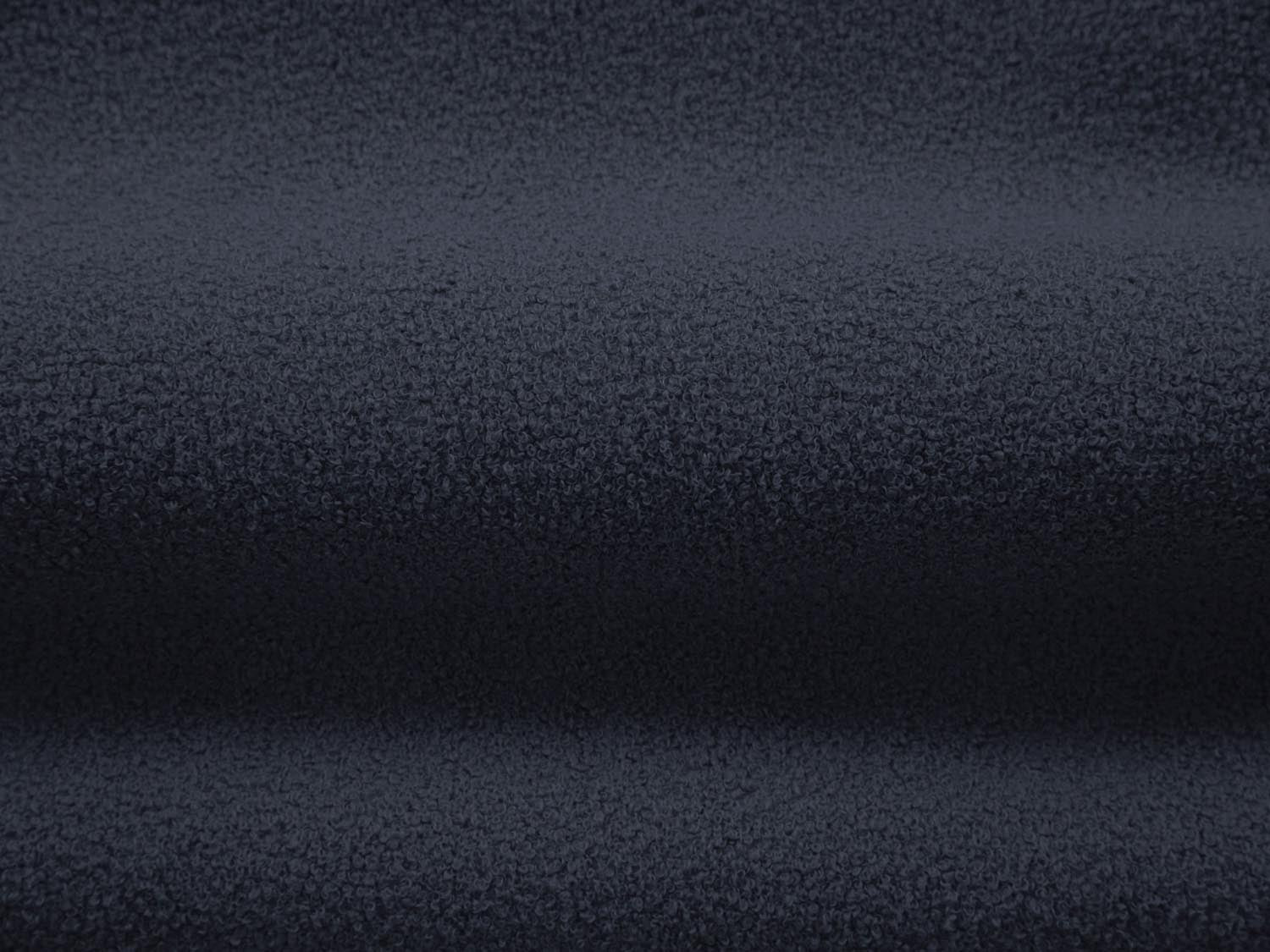 Modernes 5-Sitzer Ecksofa Jenny in Dunkelblau, rechtsseitig, perfekt für gemütliche Wohnzimmer. Hochwertige Materialien von Micadoni.