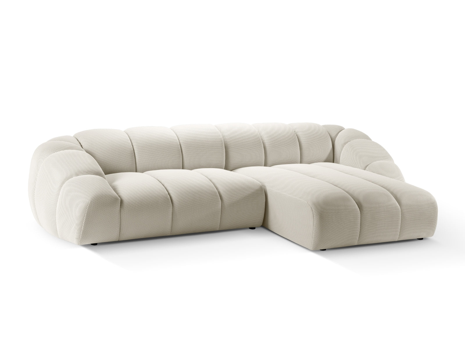 Modernes 4-Sitzer Ecksofa Diana in sanftem Beige, perfekt für gemütliche Wohnzimmer. Hochwertige Materialien und stilvolles Design von Micadoni.