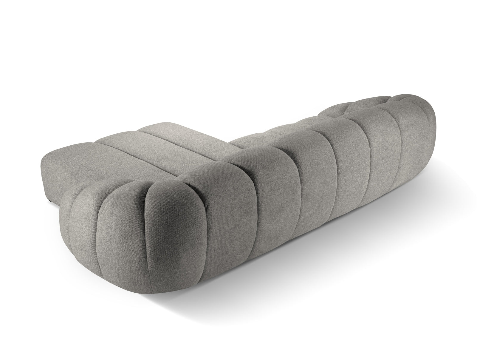 Elegantes 4-Sitzer Ecksofa Diana in sanftem Hellgrau, ideal für stilvolle Wohnräume und gemütliche Abende.