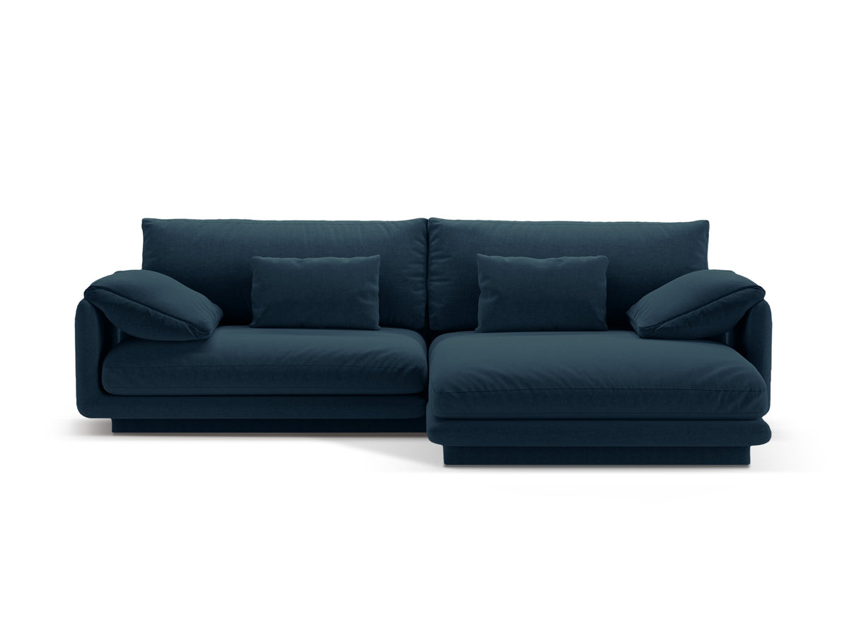 Torino Ecksofa rechts 4 Sitzer in Navy Blue-Wind präsentiert im Onlineshop von KAQTU Design AG. L-Sofa rechts ist von Micadoni
