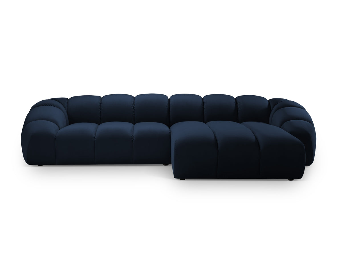 Diana Velour Ecksofa rechts 4 Sitzer in Royal Blue-Salvador präsentiert im Onlineshop von KAQTU Design AG. L-Sofa rechts ist von Micadoni