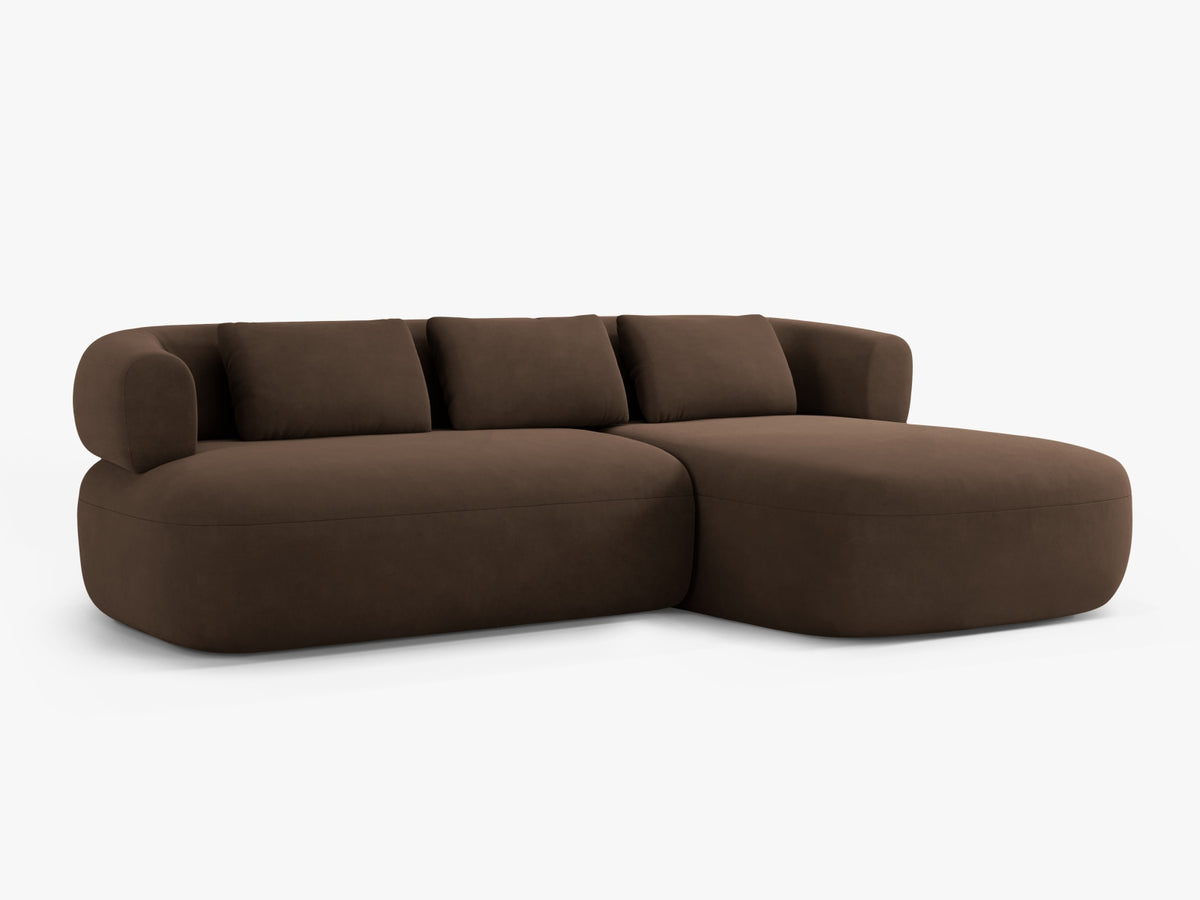 Jenny Velour Ecksofa rechts 5 Sitzer in Chocolate-Salvador präsentiert im Onlineshop von KAQTU Design AG. L-Sofa rechts ist von Micadoni