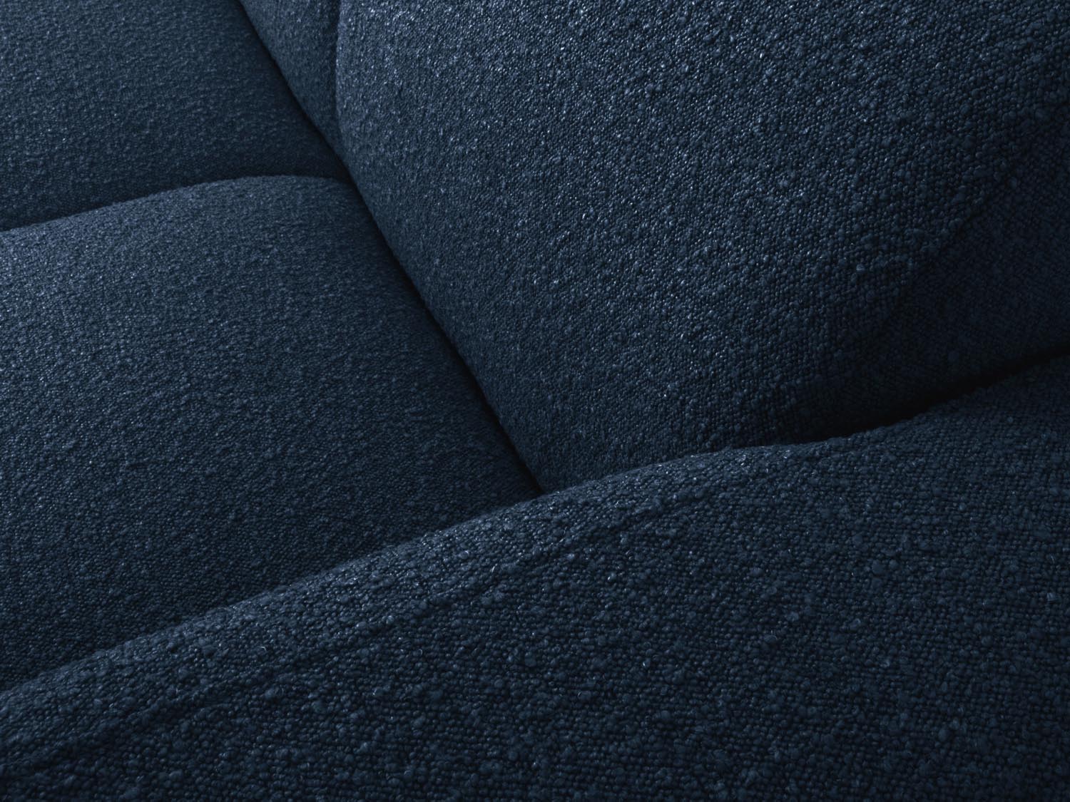 Elegantes Molino Boucle Ecksofa rechts für 6 Personen in einem ansprechenden Blauton, ideal für entspannte Stunden und modernes Wohndesign.