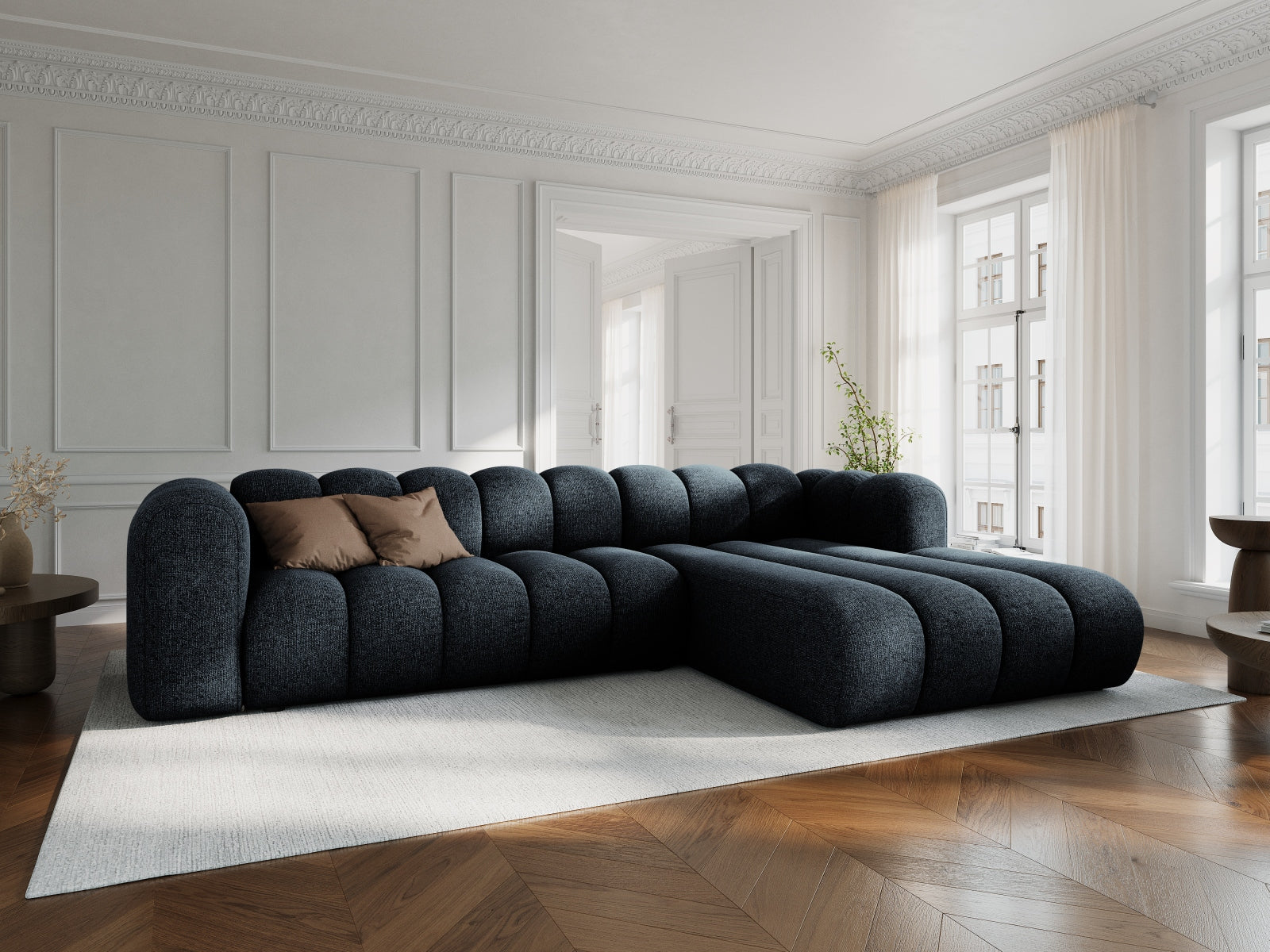 Entdecken Sie das elegante Lupine Ecksofa von Micadoni – ein flexibles 4-Sitzer-Modell, das Komfort und Stil in Ihr Wohnzimmer bringt.