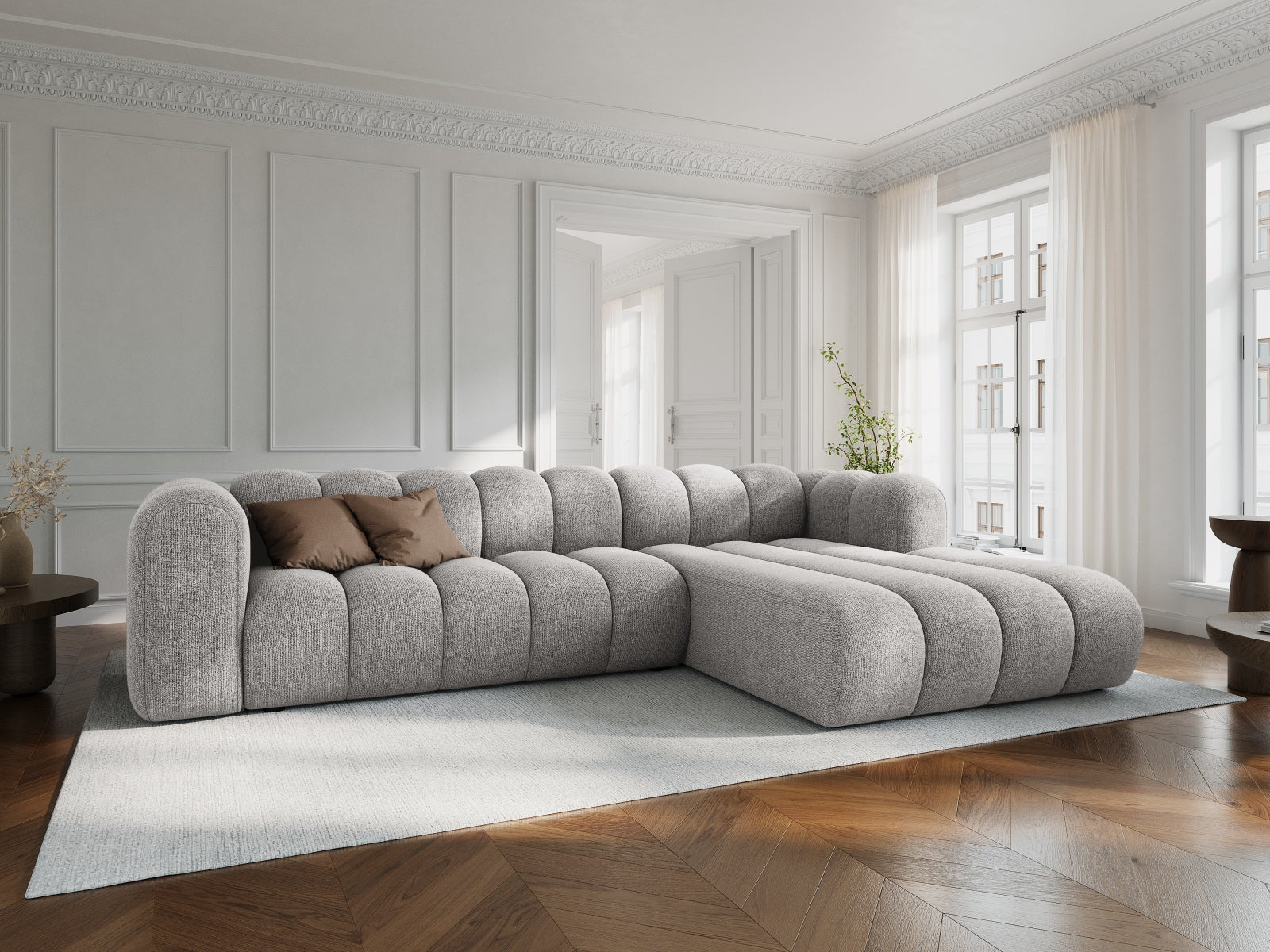 Entdecken Sie das elegante Lupine Ecksofa von Micadoni – ein flexibles 4-Sitzer-Modell, das Komfort und Stil in Ihr Wohnzimmer bringt.
