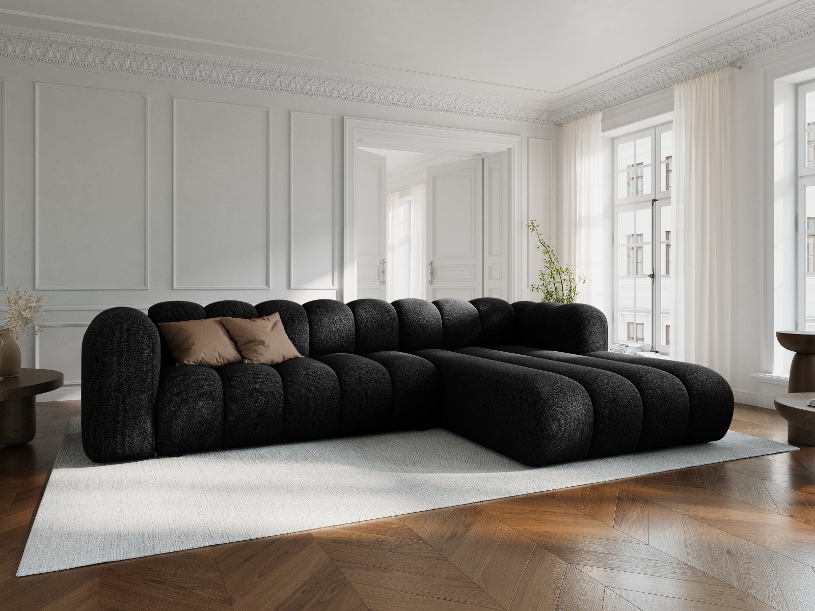 Entdecken Sie das elegante Lupine Ecksofa von Micadoni – ein flexibles 4-Sitzer-Modell, das Komfort und Stil in Ihr Wohnzimmer bringt.
