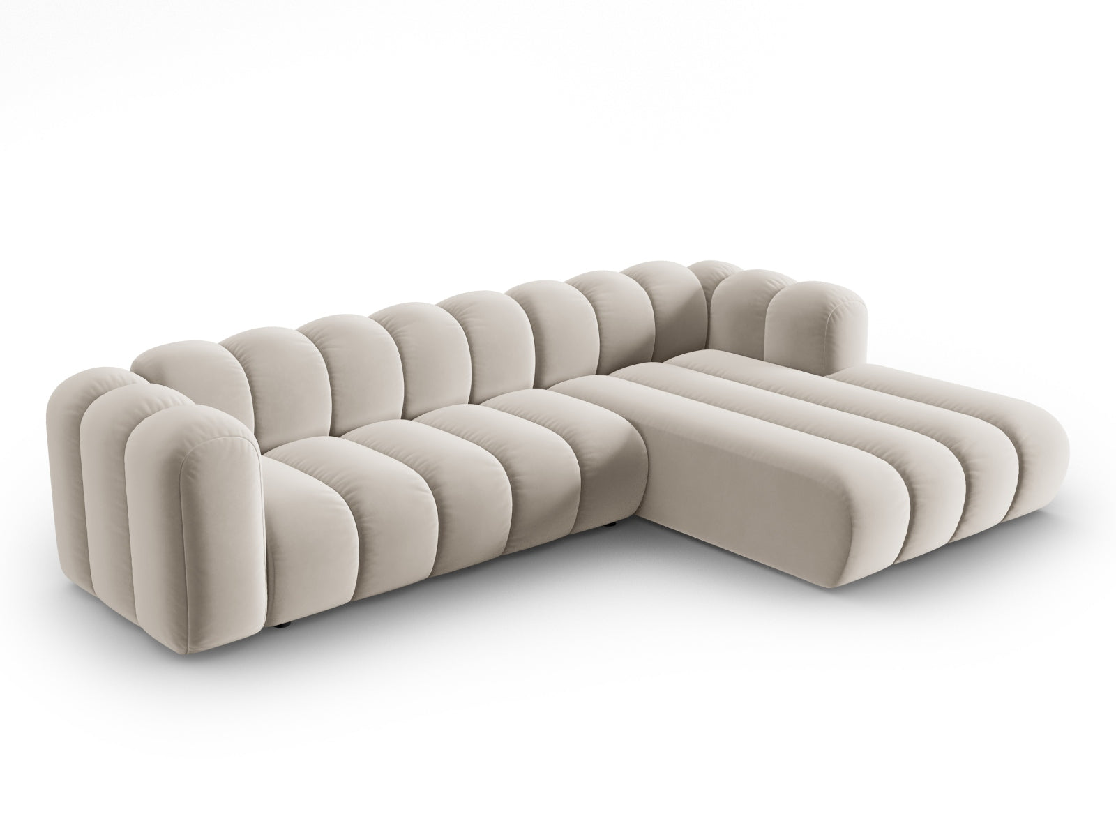 Entdecken Sie das elegante Lupine Velour Ecksofa rechts von Micadoni – ein 4-Sitzer, der Stil, Komfort und Flexibilität vereint.