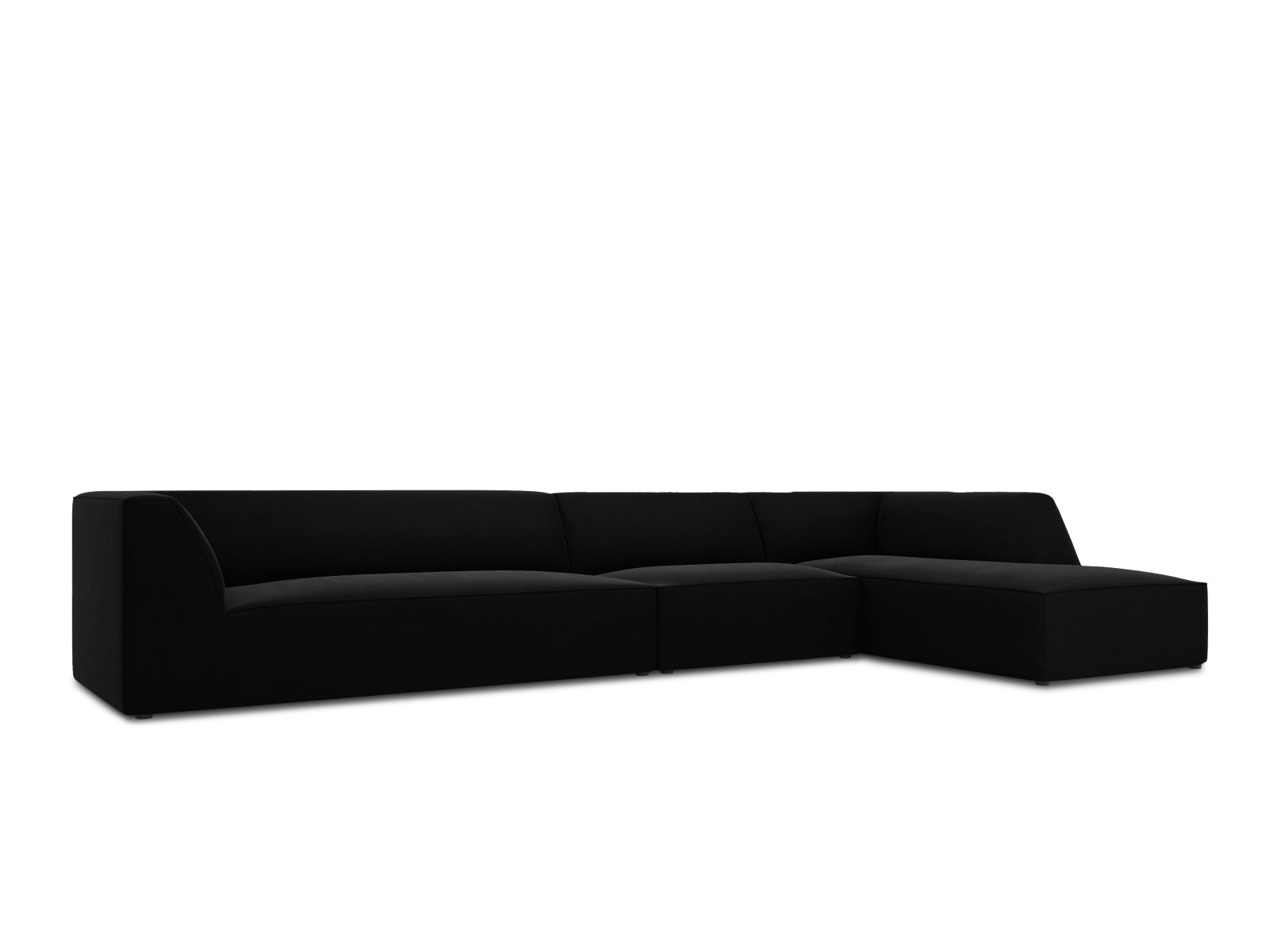 Elegantes, modulares Ecksofa in luxuriösem Ruby Velour, 5-Sitzer, rechtsseitig, ideal für moderne Wohnräume von Micadoni.