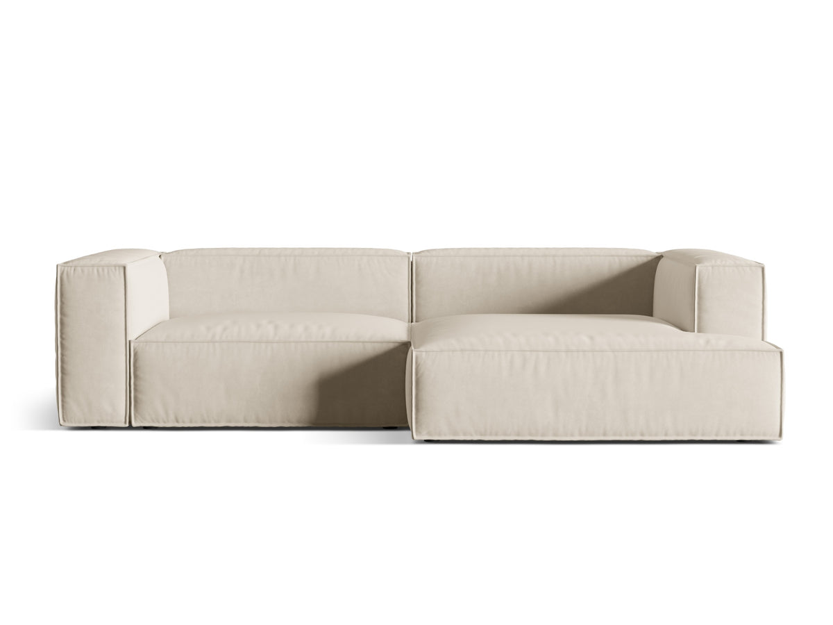 Nuria Velour Modular Ecksofa rechts 4 Sitzer in Beige-Paris präsentiert im Onlineshop von KAQTU Design AG. L-Sofa rechts ist von Micadoni