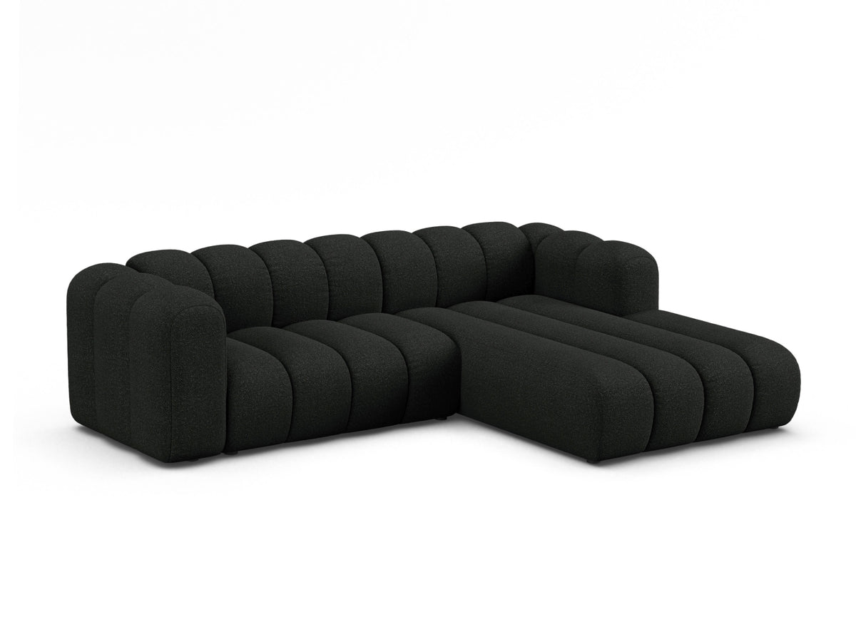 Lupine Boucle Modular Ecksofa rechts 4 Sitzer in Black-Baloo präsentiert im Onlineshop von KAQTU Design AG. L-Sofa rechts ist von Micadoni