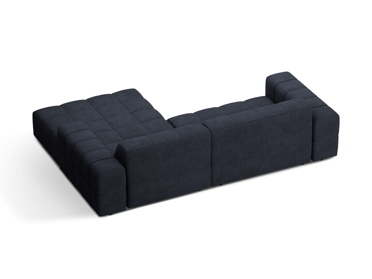 Jennifer Linkes Ecksofa von Micadoni in leichtem Beige, L-Form rechts, bezogen mit Chenille-Stoff Eden 2 Pearl, schwarze Kunststoffbeine.