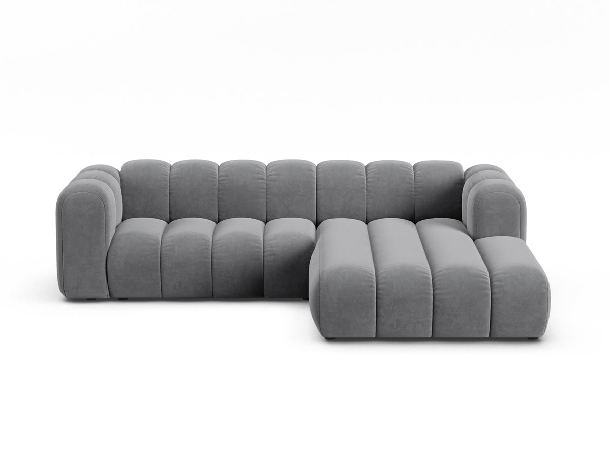 Lupine Velour Modular Ecksofa rechts 4 Sitzer in Grey-Salvador präsentiert im Onlineshop von KAQTU Design AG. L-Sofa rechts ist von Micadoni