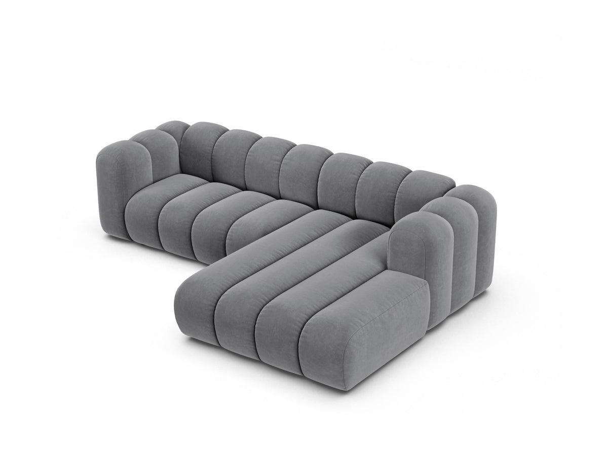 Lupine Velour Modular Ecksofa rechts 4 Sitzer in Grey-Salvador präsentiert im Onlineshop von KAQTU Design AG. L-Sofa rechts ist von Micadoni