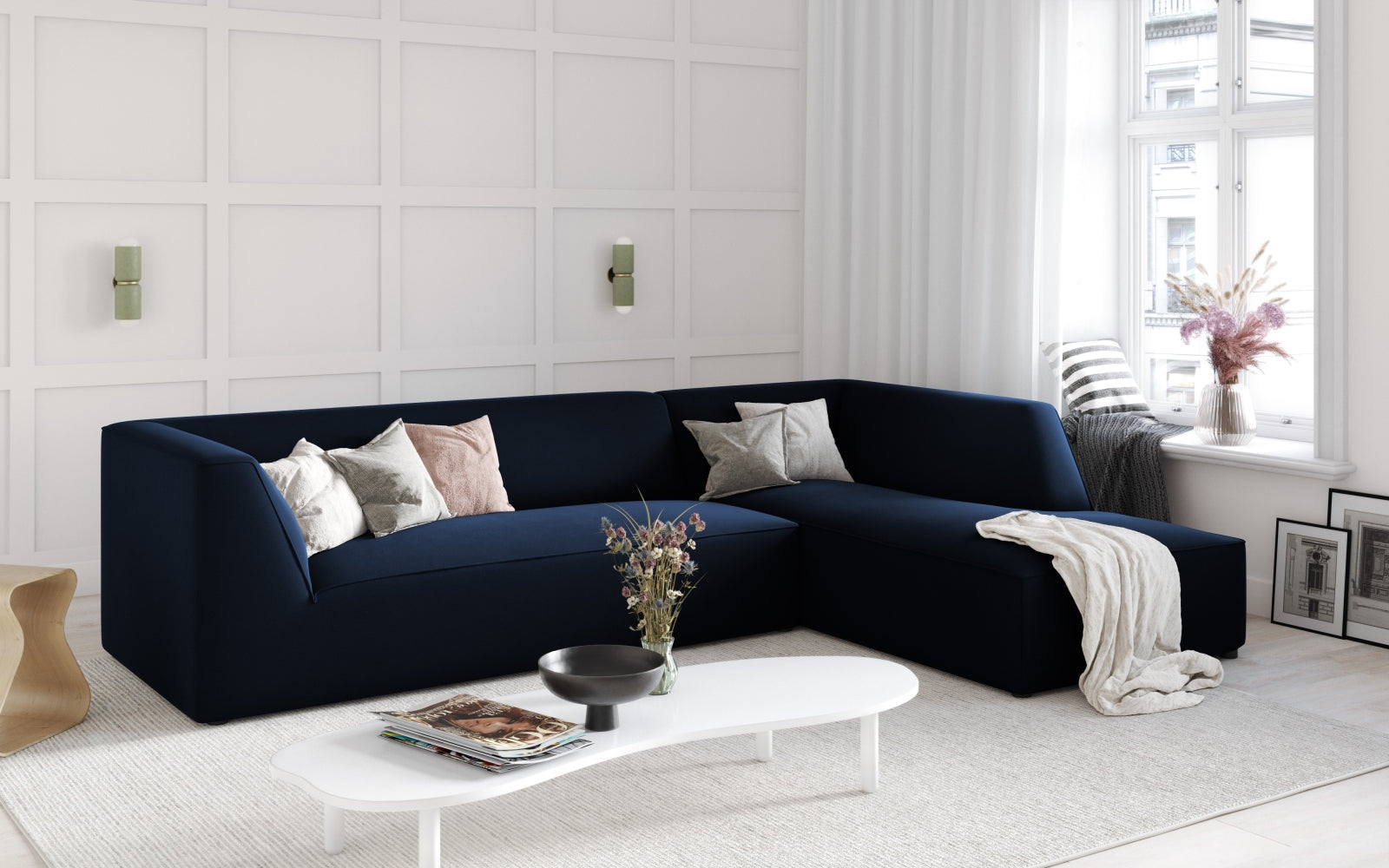 Elegantes Ruby Velour Ecksofa in stilvollem Rot, ideal für moderne Wohnräume. Modulares Design für individuelle Anpassung.