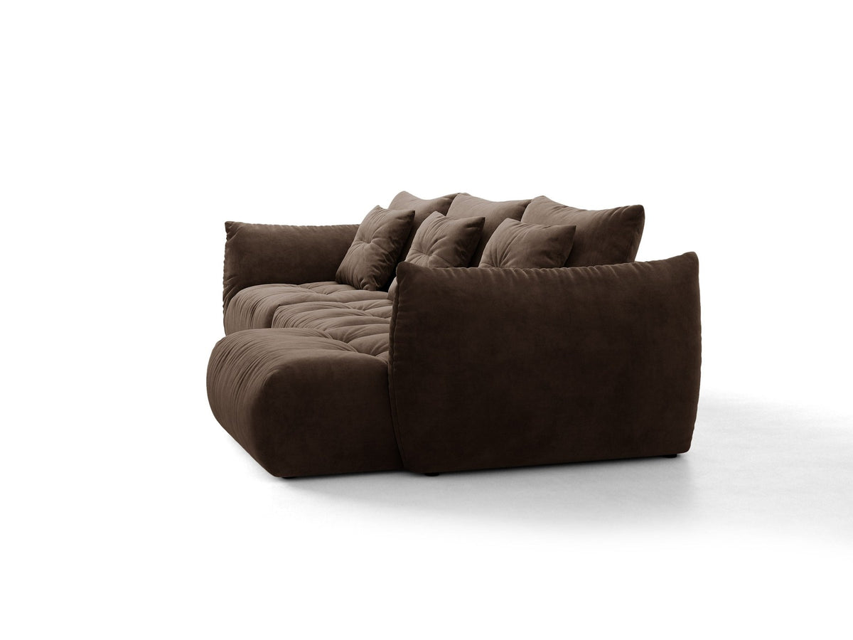 Beiges L-Sofa rechts Bloom von Micadoni mit Veloursstoff-Bezug Casino Pearl, schwarzen Kunststoffbeinen und sichtbarem Staufach unter der Sitzfläche.