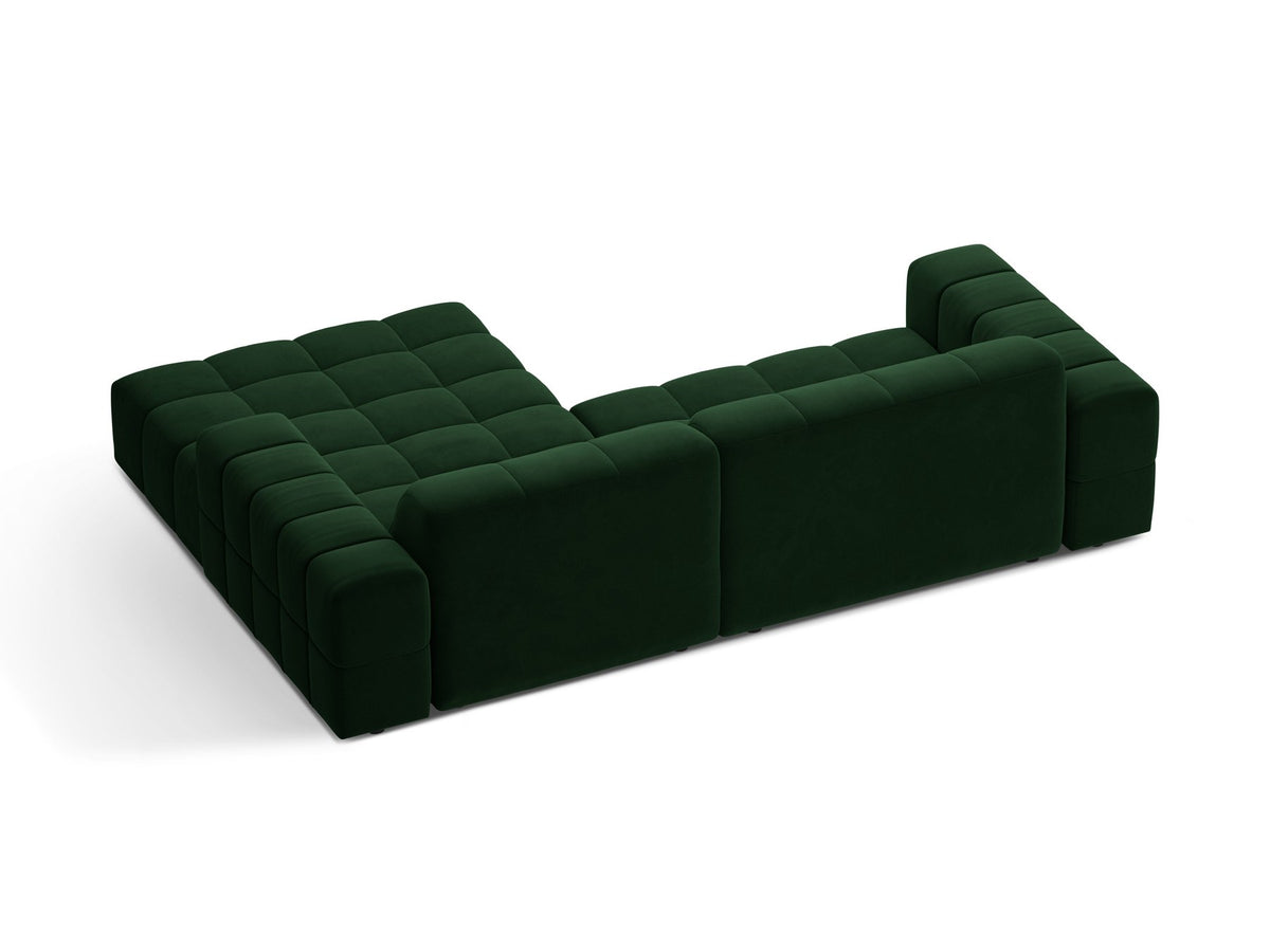 Jennifer Linkes Ecksofa von Micadoni in leichtem Beige, L-Form rechts, bezogen mit Chenille-Stoff Eden 2 Pearl, schwarze Kunststoffbeine.