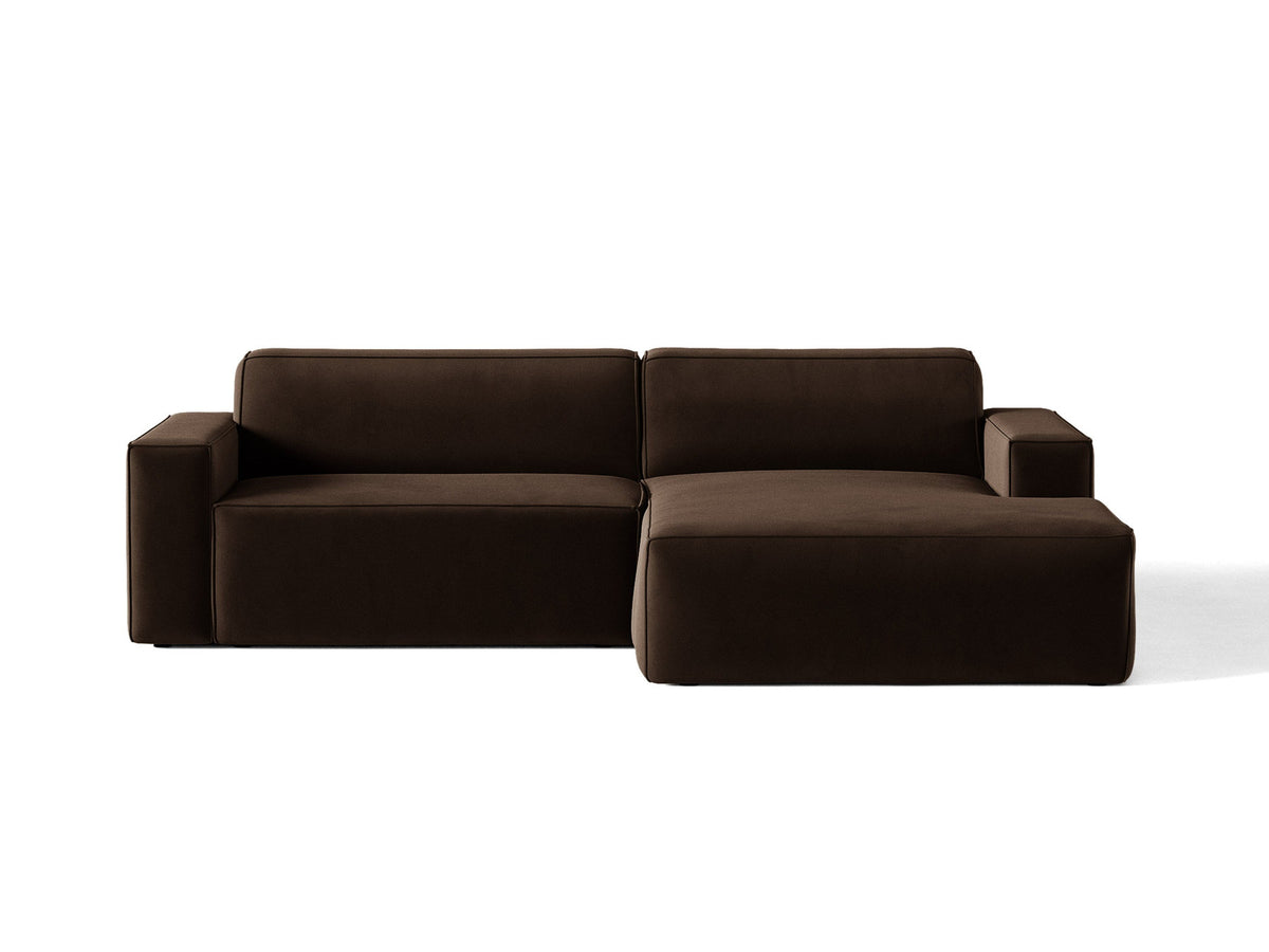 Jodie Velour modulares Ecksofa rechts 3 Sitzer in Dark Brown-Bluvel präsentiert im Onlineshop von KAQTU Design AG. L-Sofa rechts ist von Micadoni