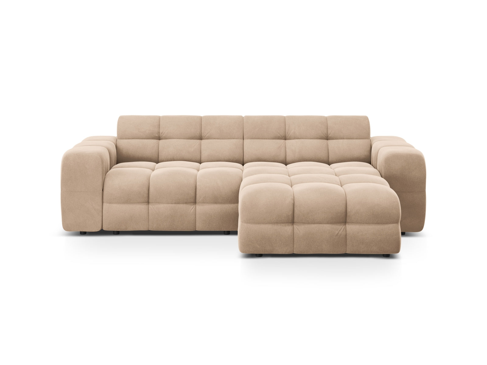 Kendal Velour Ecksofa rechts 4 Sitzer in Almond Beige präsentiert im Onlineshop von KAQTU Design AG. Ecksofa rechts ist von Micadoni