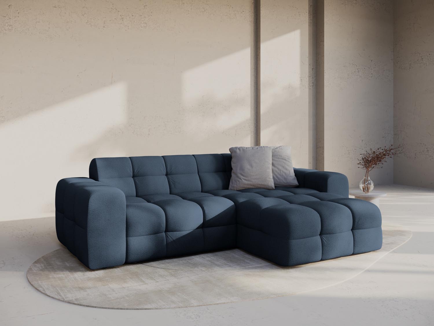Elegantes Kendal Ecksofa in Navy Blue, 4-Sitzer, ideal für stilvolle Wohnräume, präsentiert von Micadoni.