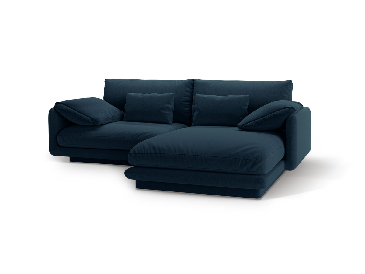 Torino Ecksofa rechts 3 Sitzer in Navy Blue-Wind präsentiert im Onlineshop von KAQTU Design AG. L-Sofa rechts ist von Micadoni