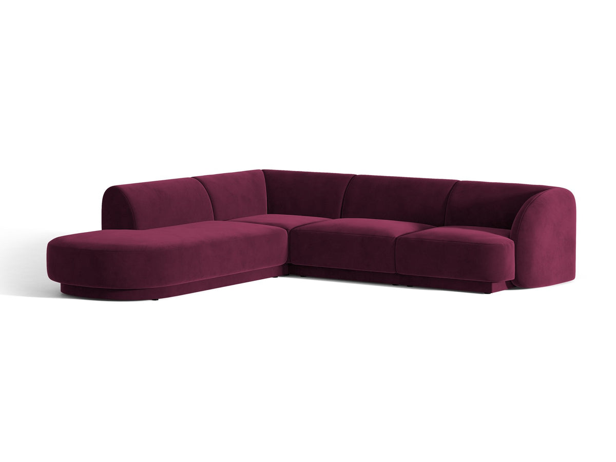 Dunkelbeiges L-förmiges Ecksofa Miley von Micadoni mit Bluvel-Stoff, schwarzen Kunststoffbeinen und linker Ausrichtung, freigestellt.