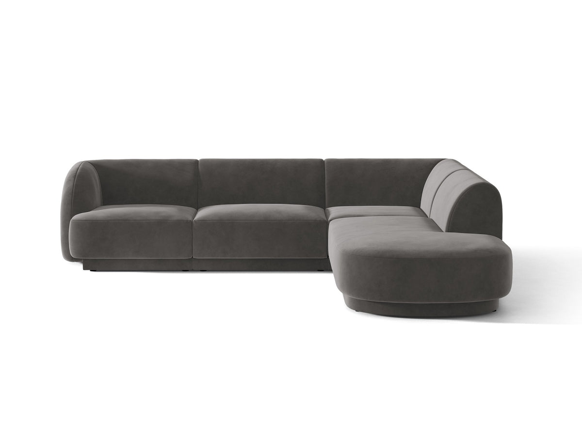 Produktfoto des Miley Ecksofas von Micadoni in Dunkelbeige, L-Form, Bezug aus Bluvel-Stoff, schwarze Kunststoffbeine, Sitzhöhe 40 cm.