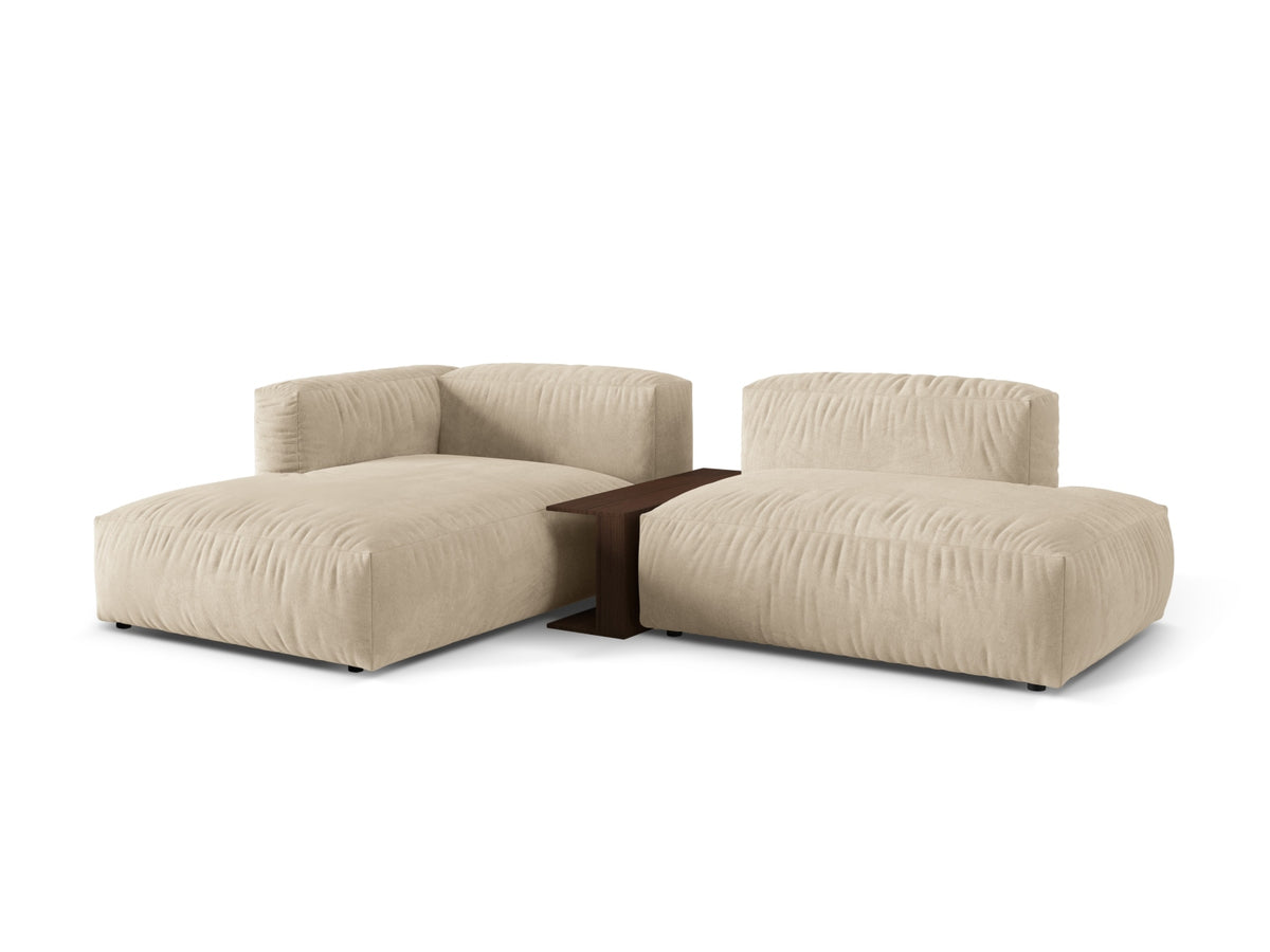 Elegantes, modulares Ecksofa in sanftem Beige, ideal für kleine Räume, mit zwei bequemen Sitzen und integriertem Beistelltisch.