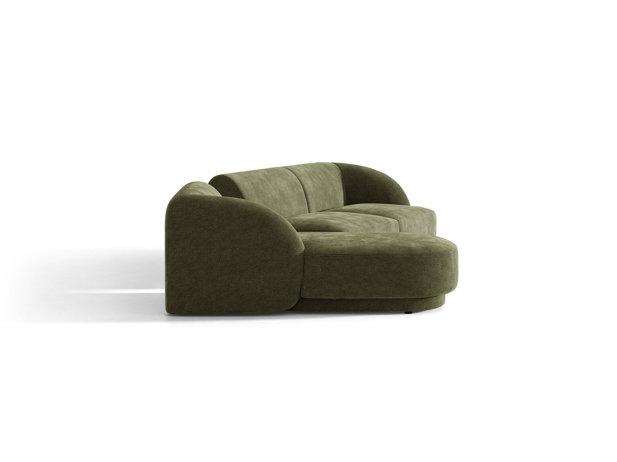 Braunes modulares Sofa Miley von Micadoni mit Bouclé-Stoff, schwarzen Kunststoffbeinen und breiter Sitzfläche im Wohnraum.