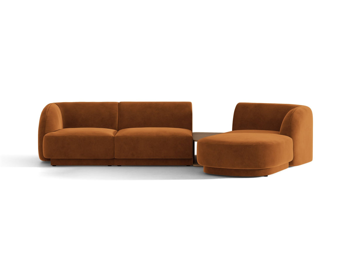 Braunes modulares Sofa Miley von Micadoni mit Baloo-Stoffbezug, schwarzen Kunststofffüssen und L-förmiger Ausrichtung nach rechts.