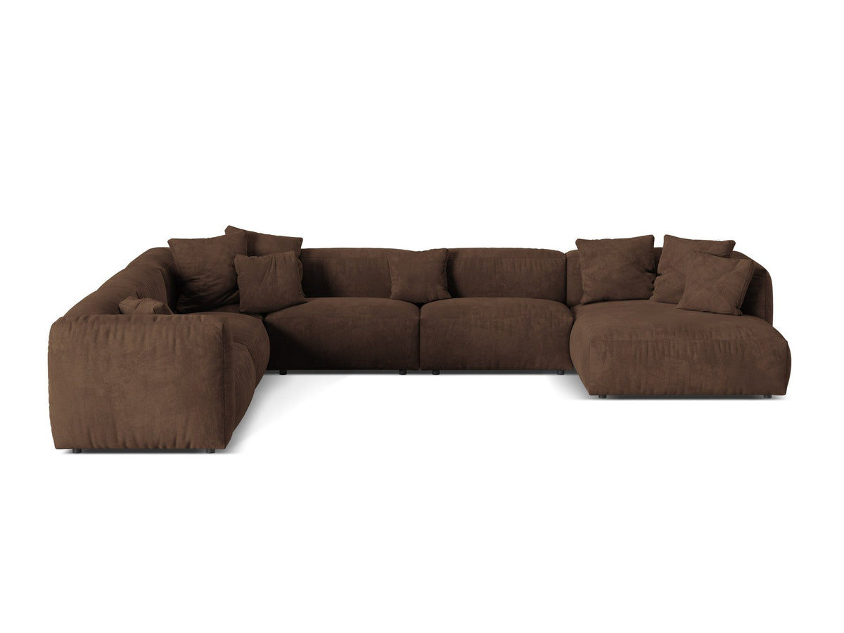 Modulares Ecksofa links Martina XL von Micadoni in schokoladenfarbenem Veloursstoff mit Kunststoffbeinen und grosszügiger Sitzfläche.