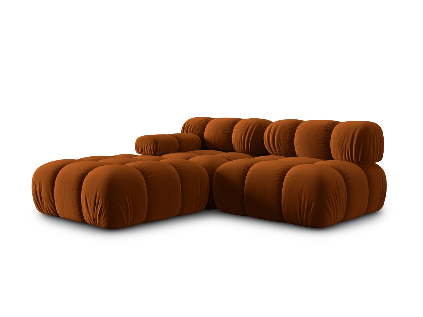 Elegantes Bellis Velour Sofa in sanftem Terracotta, 4-Sitzer, rechte Variante, ideal für stilvolle und einladende Wohnräume.