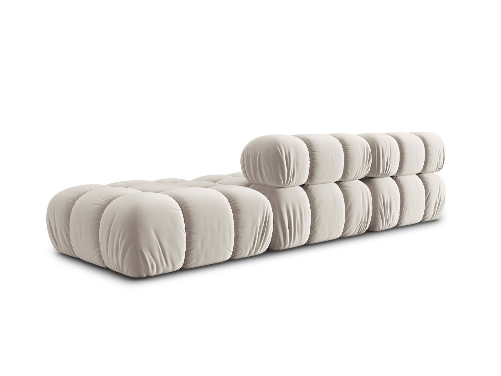 Erleben Sie das Bellis Velour Sofa von Micadoni – ein elegantes, modulares 4-Sitzer Sofa, das Stil, Komfort und Anpassungsfähigkeit vereint.