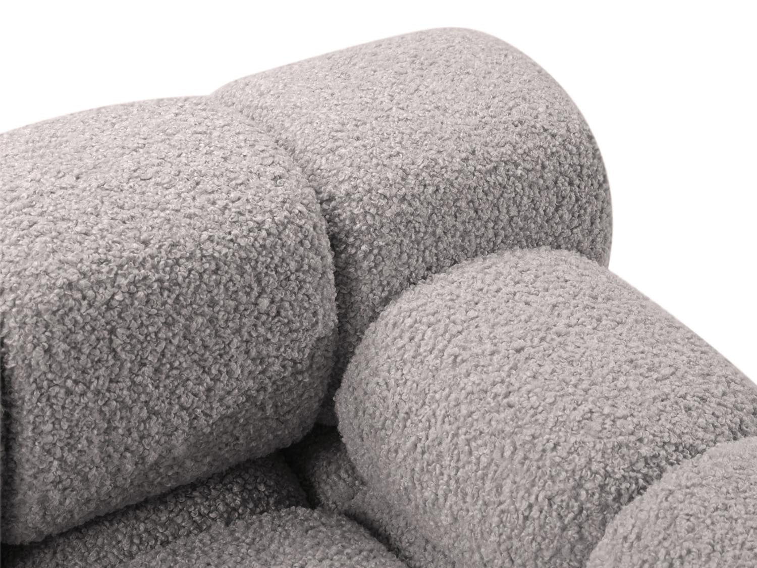 Entdecken Sie das Bellis Boucle Ecksofa rechts von Micadoni – ein stilvolles 4-Sitzer Sofa, das Komfort und Flexibilität für Ihr modernes Wohnzimmer bietet.