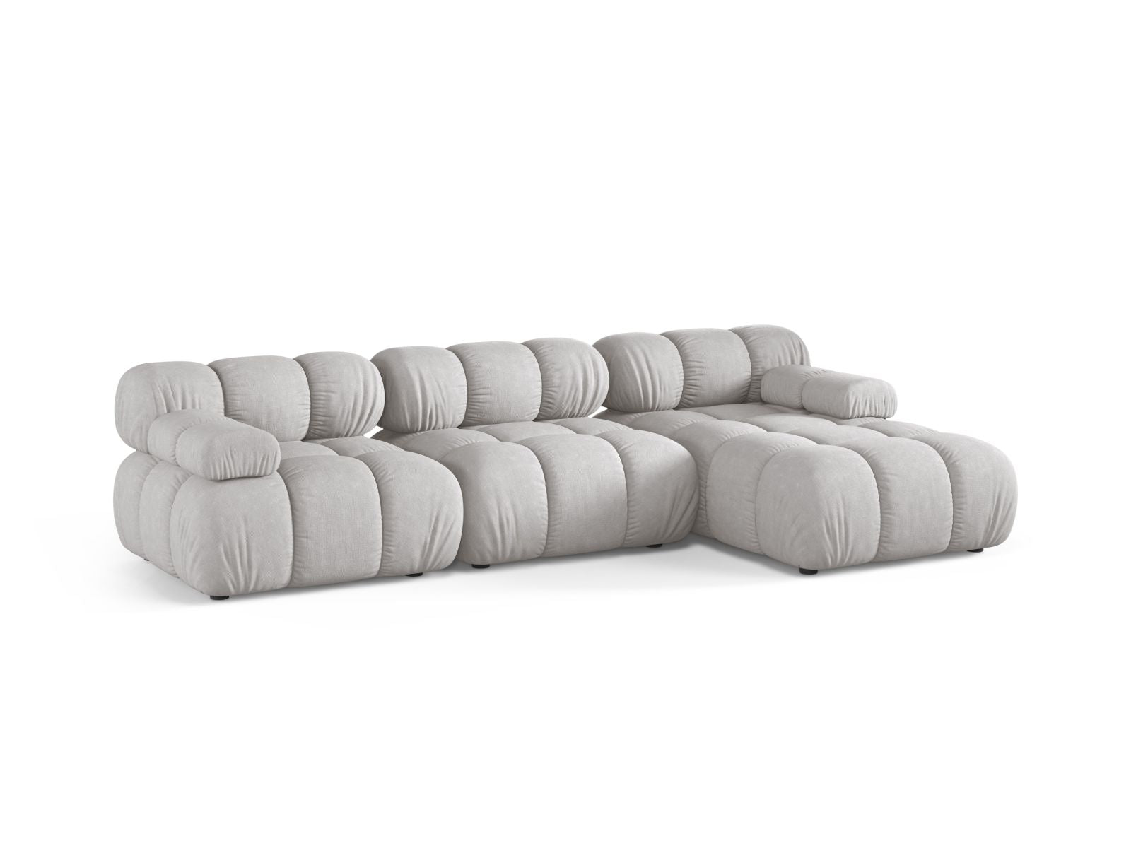 Elegantes 4-Sitzer Ecksofa Bellis in hellem Grau, ideal für moderne Wohnräume, präsentiert von Micadoni.
