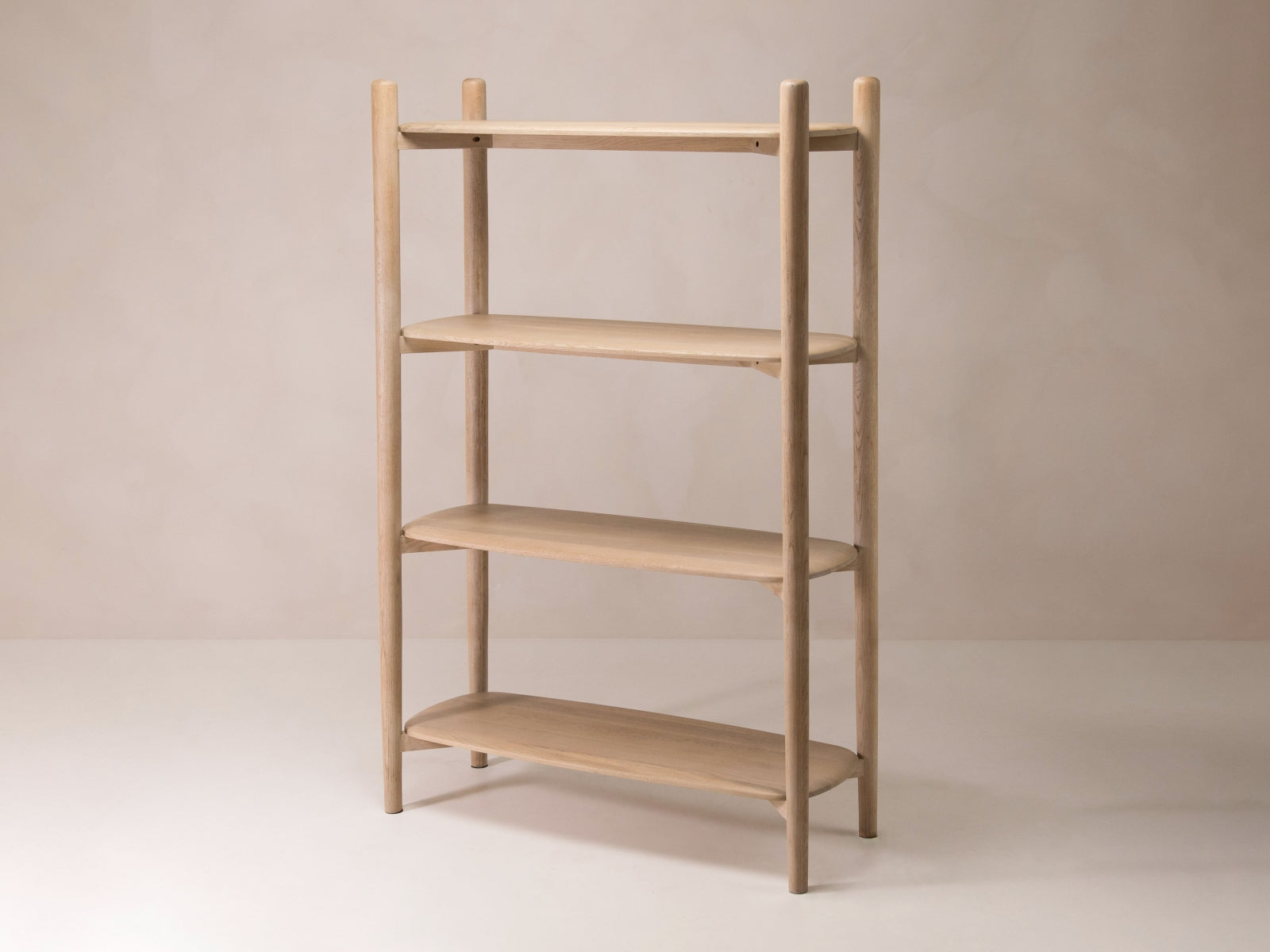 Bücherregal Aires, 110x40x170 in präsentiert im Onlineshop von KAQTU Design AG. Bücherregal ist von Micadoni