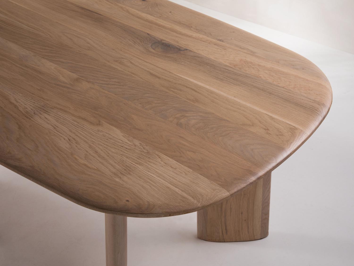 Kaffeetisch Aggie 120x60 in präsentiert im Onlineshop von KAQTU Design AG. Couchtisch ist von Micadoni