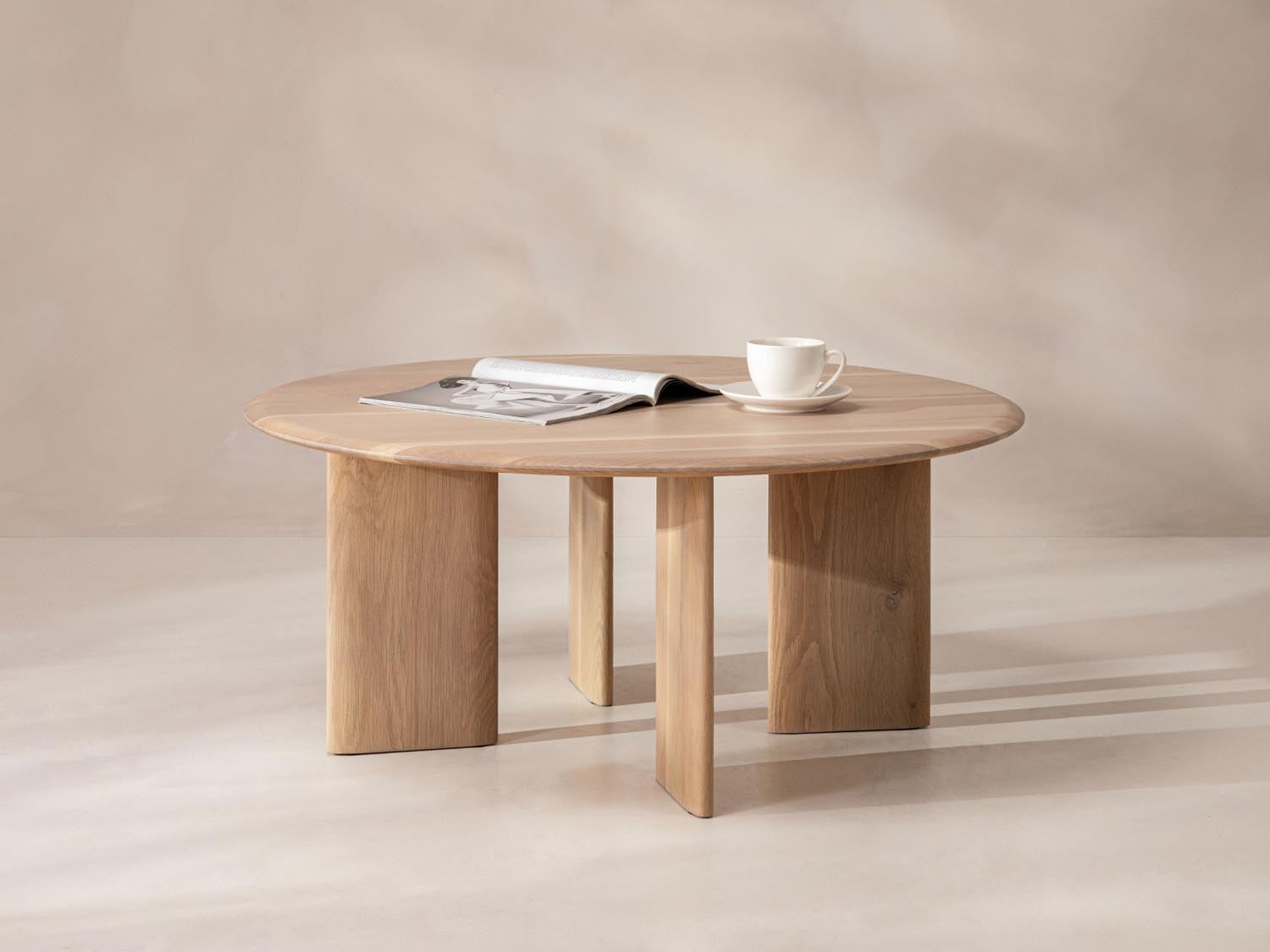 Sofatisch Aggie, 90x90x40 in präsentiert im Onlineshop von KAQTU Design AG. Sofatisch ist von Micadoni