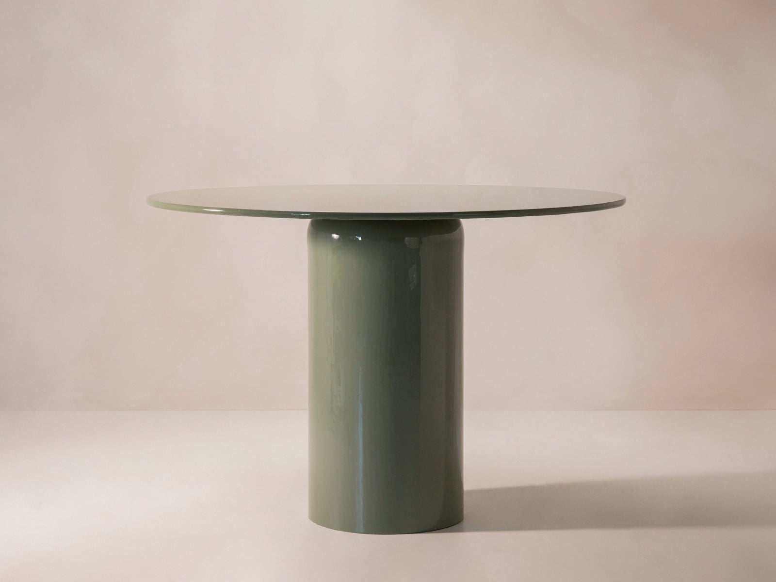 Esstisch Clementin 120x120 in präsentiert im Onlineshop von KAQTU Design AG. Esstisch ist von Micadoni