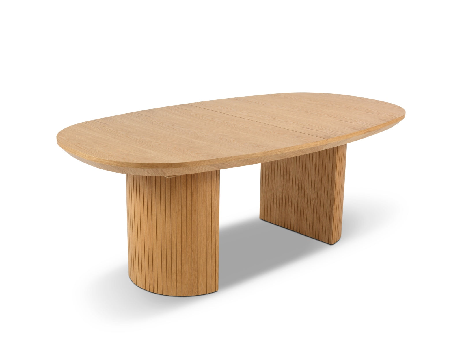 Eleganter ausziehbarer Nido Tisch von Micadoni, bietet Platz für bis zu 12 Personen, gefertigt aus hochwertigem Eichenfurnier, perfekt für gesellige Runden.