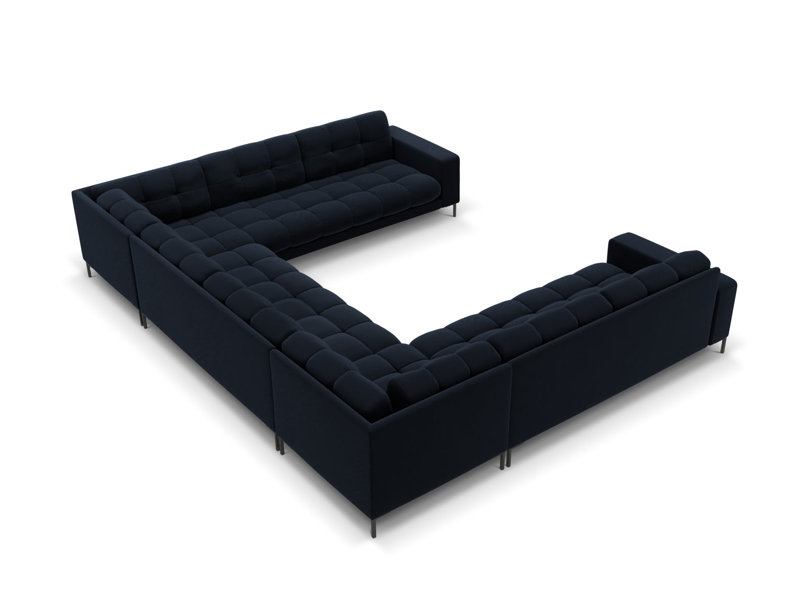 Entdecken Sie das Mamaia Velour Panoramic Sofa von Micadoni: Ein stilvolles 9-Sitzer Sofa, das Komfort und Eleganz vereint und ideal für gesellige Abende ist.
