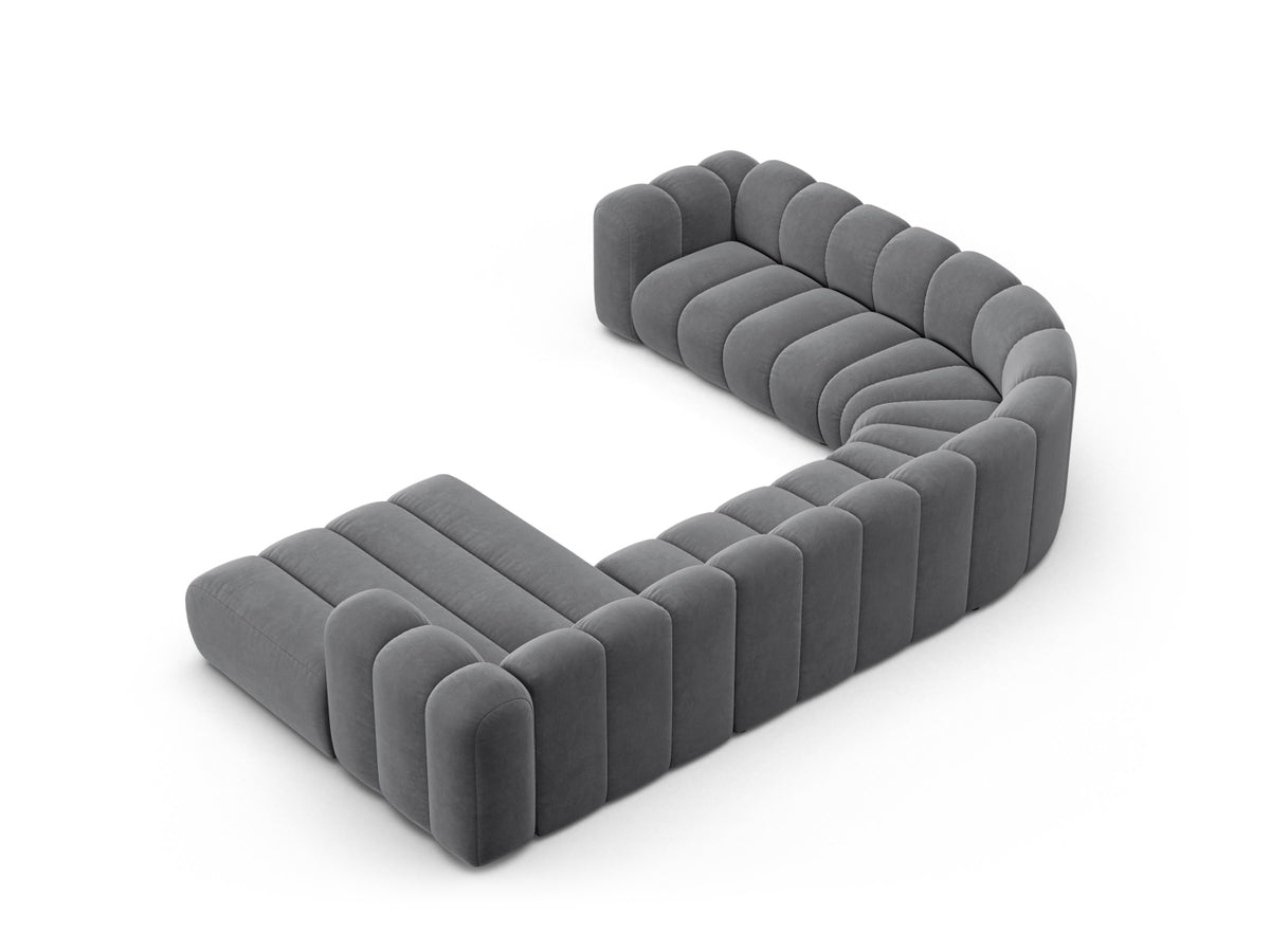 Lupine Velour Modular Panoramic Ecksofa links 6 Sitzer in Grey-Salvador präsentiert im Onlineshop von KAQTU Design AG. Ecksofa links ist von Micadoni