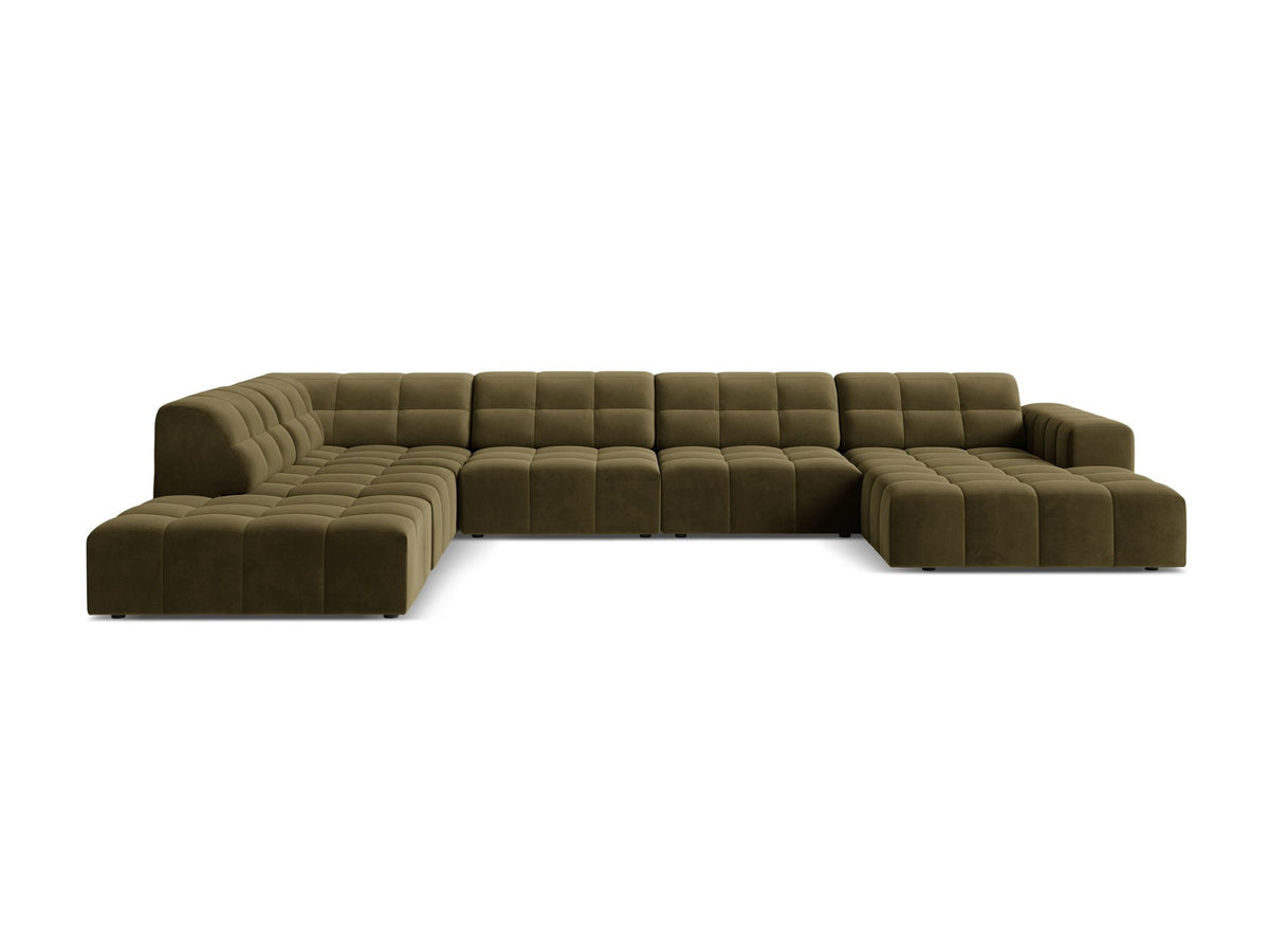 Ecksofa links Jennifer von Micadoni in leichtem Beige mit Bluvel-Stoff, schwarzen Kunststoffbeinen und breiter Sitzfläche.