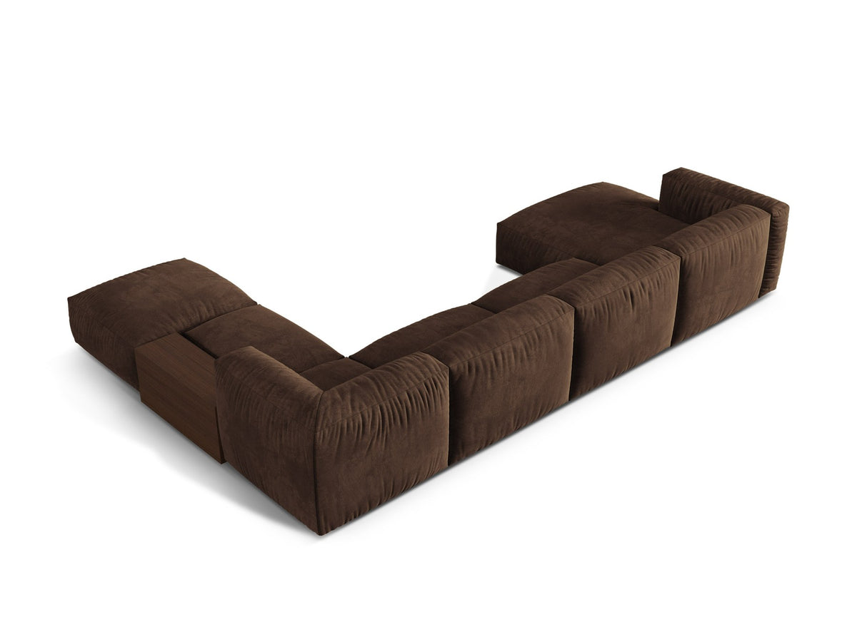 Modulares Ecksofa rechts Martina von Micadoni in Schokolade, Veloursstoff-Bezug, schwarze Kunststoffbeine, grosse Panoramaform.