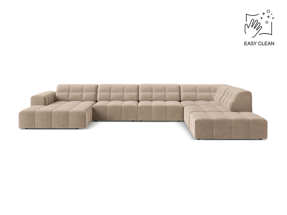 Panoramasofa Jennifer von Micadoni in leichtem Beige, Ecksofa rechts mit Bluvel-Stoffbezug, Rückenlehne und schwarzen Kunststoffbeinen aus Polypropylen.