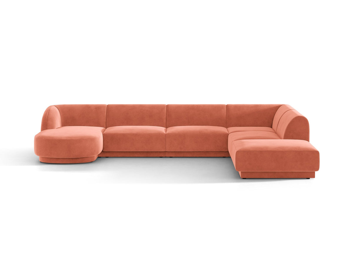 Dunkelbeiges Ecksofa rechts Miley von Micadoni mit Stoffbezug Bluvel, schwarzen Kunststoffbeinen und niedriger Rückenlehne.