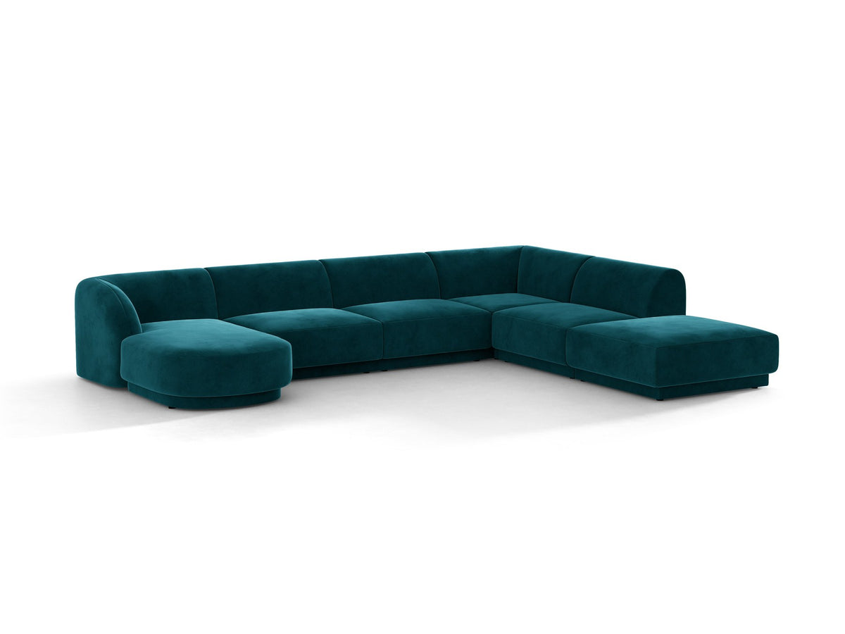 Dunkelbeiges Ecksofa rechts Miley von Micadoni mit Stoffbezug Bluvel, schwarzen Kunststoffbeinen und niedriger Rückenlehne.