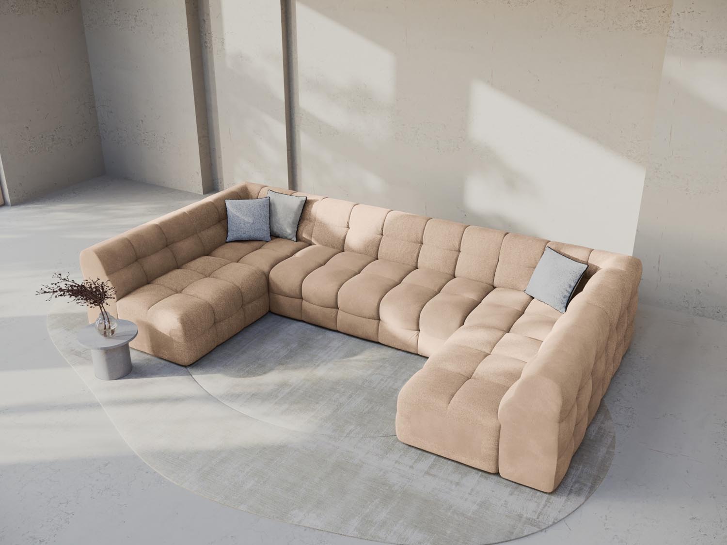 Elegantes Kendal Velour Panoramic Sofa in sanftem Almond Beige, ideal für stilvolle Wohnräume und gesellige Abende.
